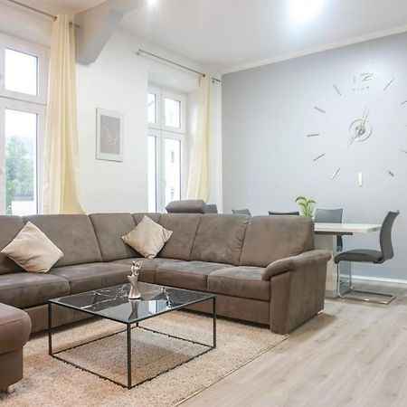 Apartment In Wuppertal - Charmante 3-Zimmer-Oase Mit Kamin Und Badewanne Dış mekan fotoğraf