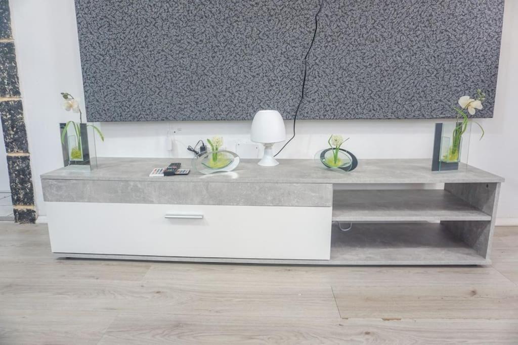 Apartment In Wuppertal - Charmante 3-Zimmer-Oase Mit Kamin Und Badewanne Dış mekan fotoğraf