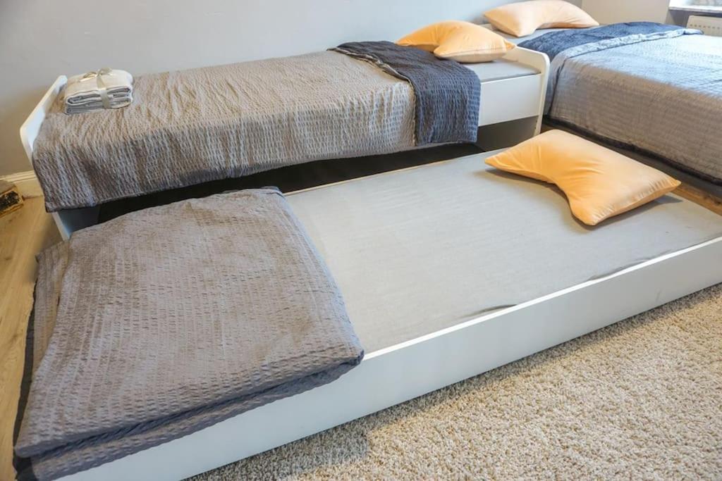 Apartment In Wuppertal - Charmante 3-Zimmer-Oase Mit Kamin Und Badewanne Dış mekan fotoğraf