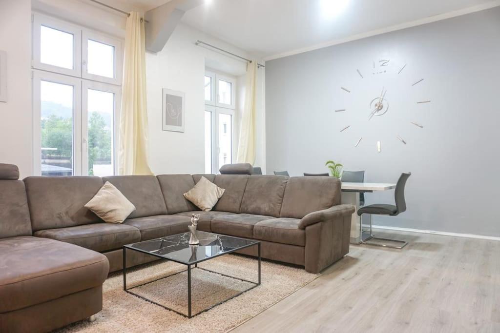 Apartment In Wuppertal - Charmante 3-Zimmer-Oase Mit Kamin Und Badewanne Dış mekan fotoğraf