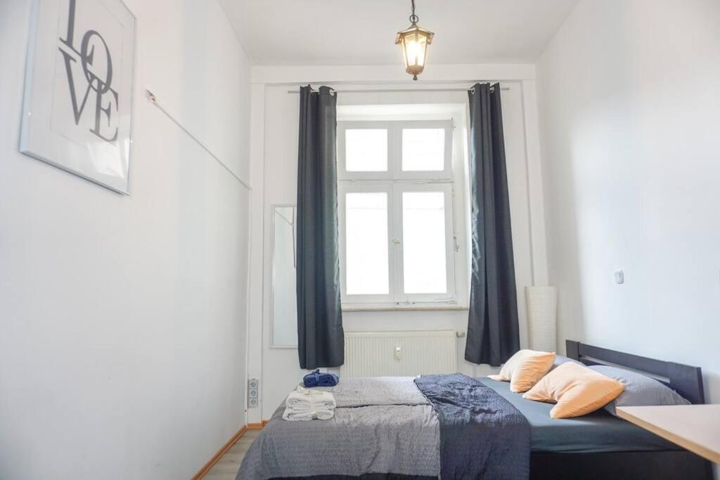 Apartment In Wuppertal - Charmante 3-Zimmer-Oase Mit Kamin Und Badewanne Dış mekan fotoğraf