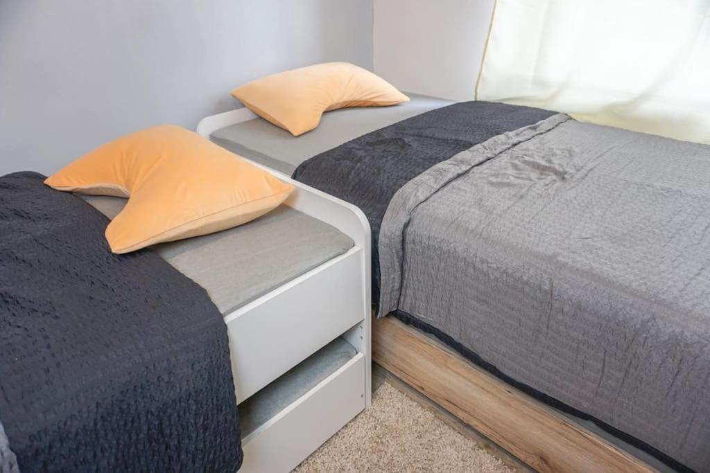 Apartment In Wuppertal - Charmante 3-Zimmer-Oase Mit Kamin Und Badewanne Dış mekan fotoğraf
