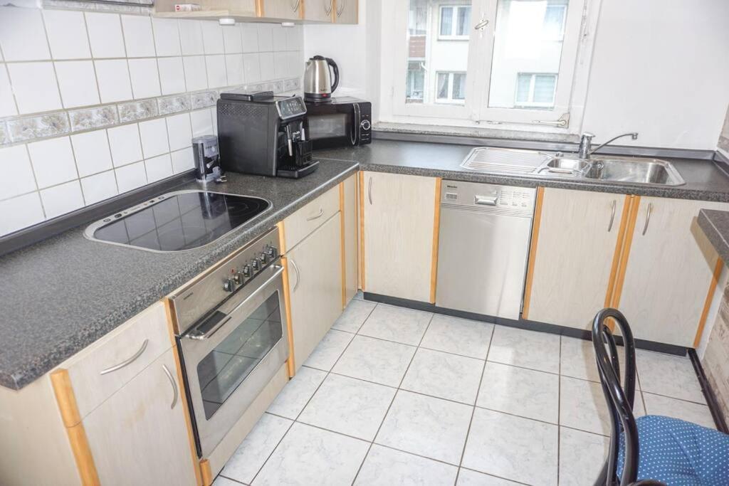 Apartment In Wuppertal - Charmante 3-Zimmer-Oase Mit Kamin Und Badewanne Dış mekan fotoğraf